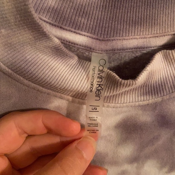 CALVIN performance purple tiedye cropped crew neck - Picture 6 of 6